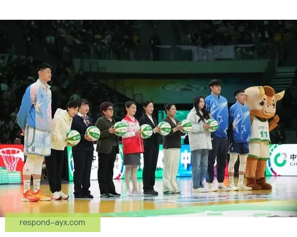 CBA新赛季揭幕战精彩纷呈年轻球员表现引发球迷热议